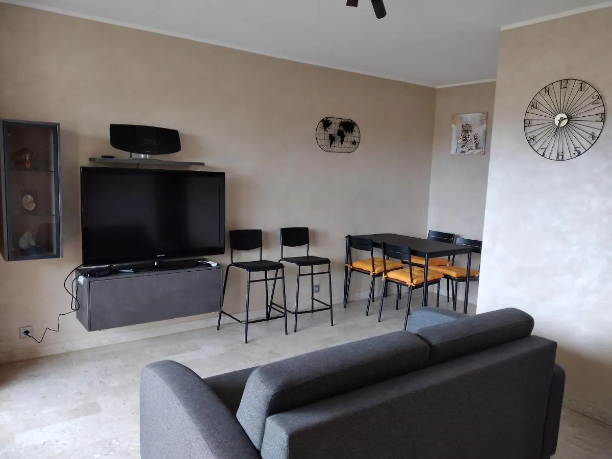 Studio Entierement Renove Cote Plage Avec Garage Roquebrune-Cap-Martin